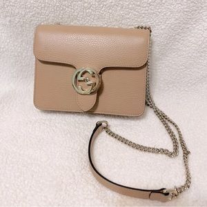Gucci shoulder bag, Neutral leather with gold hardware including dust bag.